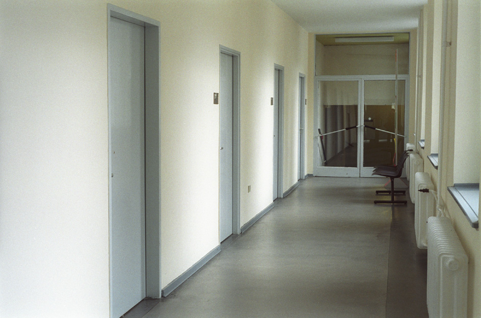 Untitled (Meldestellen)