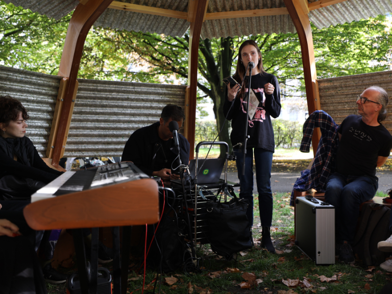 Waiting With {Sonic Support}