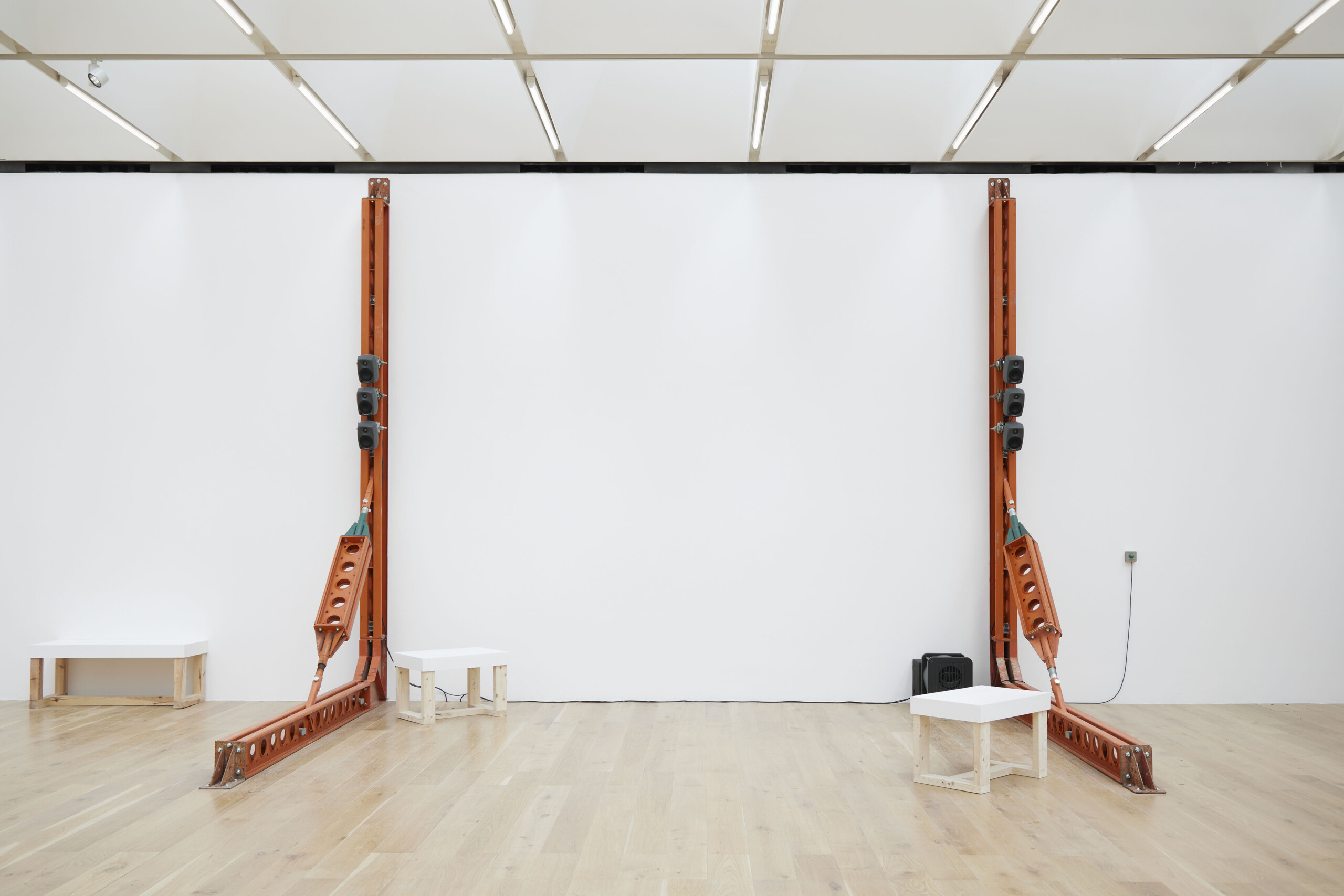 Holding a Heart in Artifice